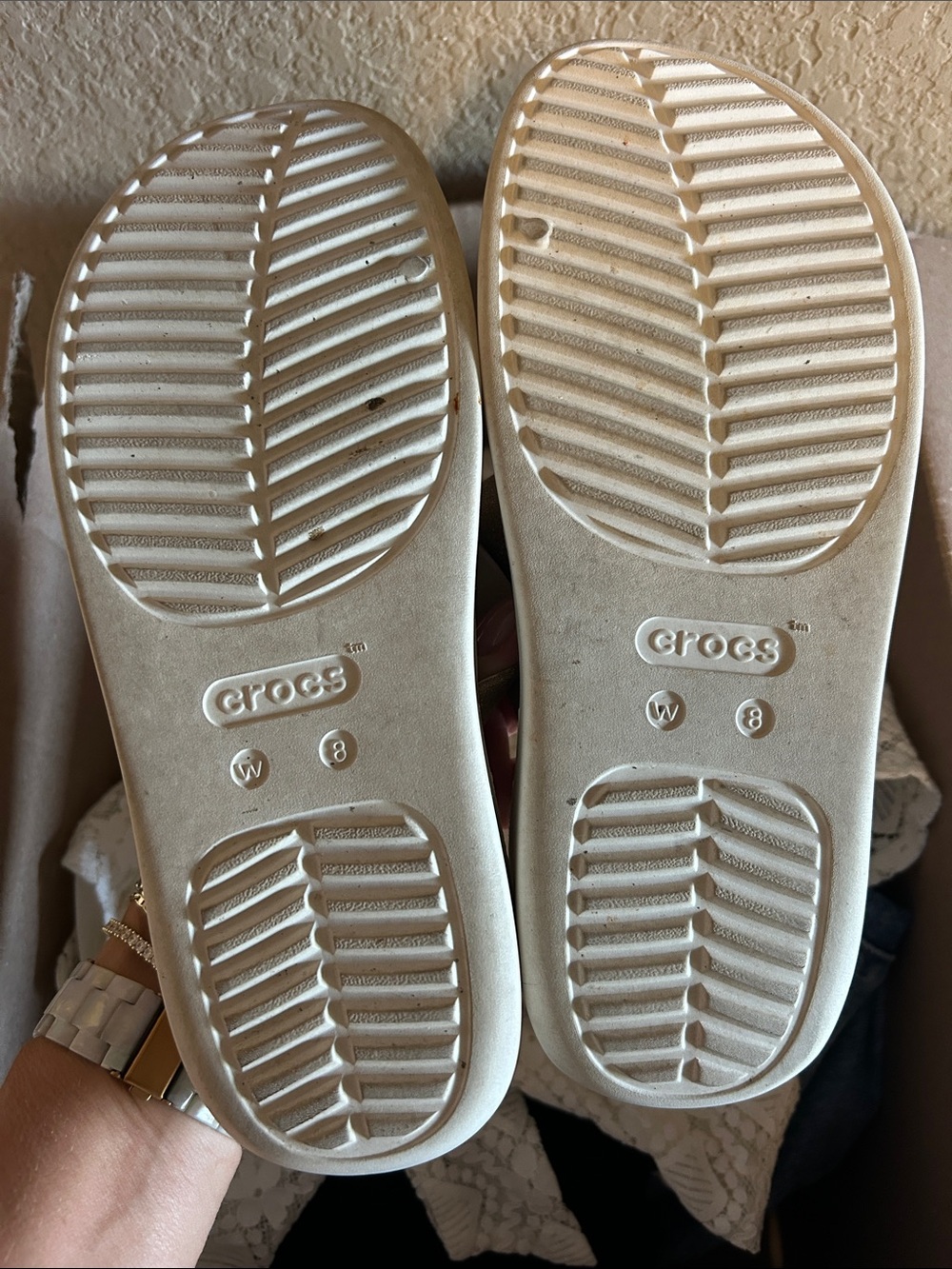 CROCS Women's Metallic Rose Gold Strappy Slide Sandals - Picture 3 of 4